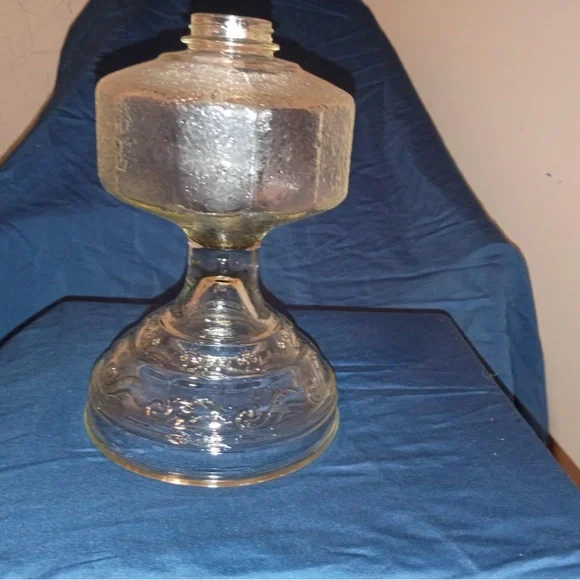 Elegant Clear Glass Oil Lamp